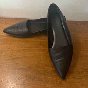 Vince Pointed Toe Flats, 8.5